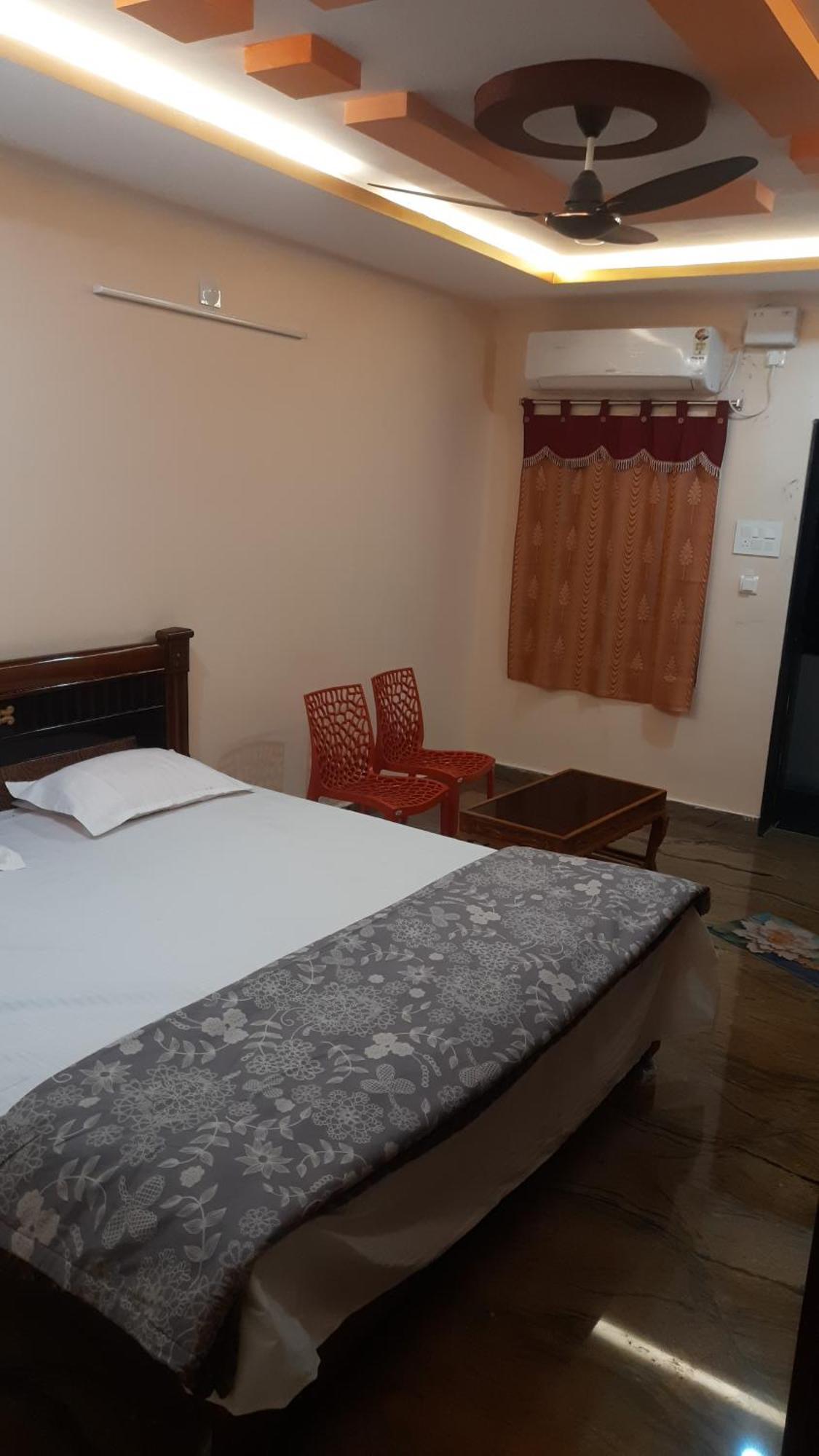 Jaya Sri Rama Lodge Bhadrachalam Zewnętrze zdjęcie