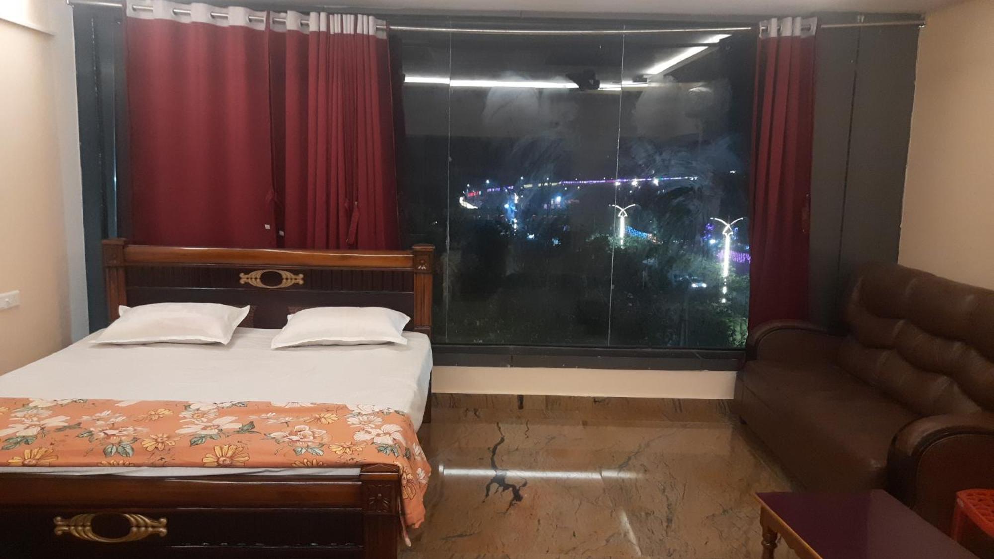Jaya Sri Rama Lodge Bhadrachalam Zewnętrze zdjęcie